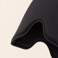Detalle de la tela y costura de Velmora CalmCap